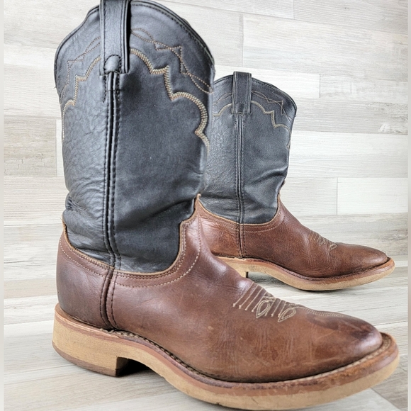 Laredo Other - Vintage Laredo 2 Tone Western Leather Pull-on Boots Size 8D USA Made